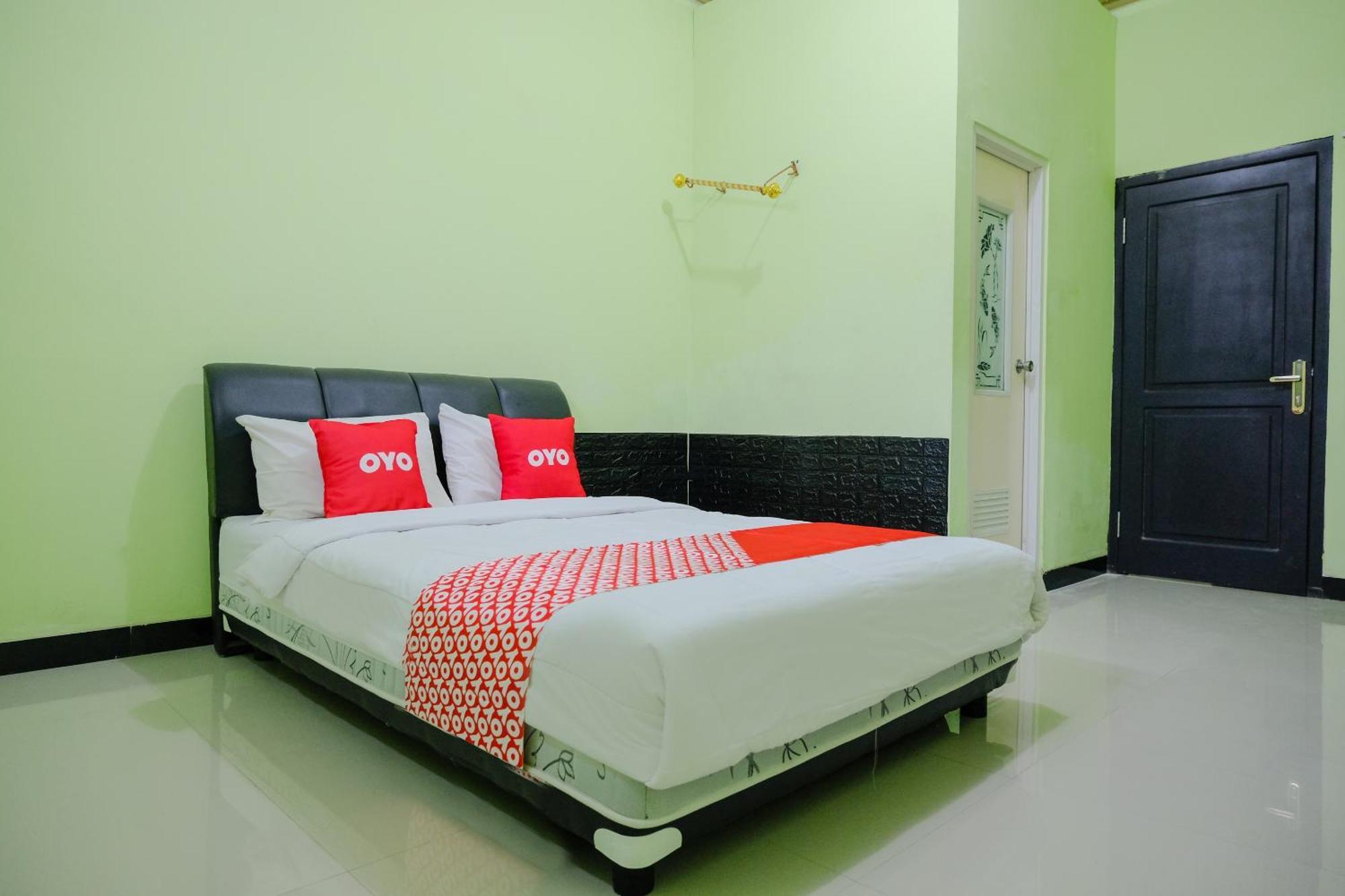 Oyo Life 2508 Alba Syariah 2*