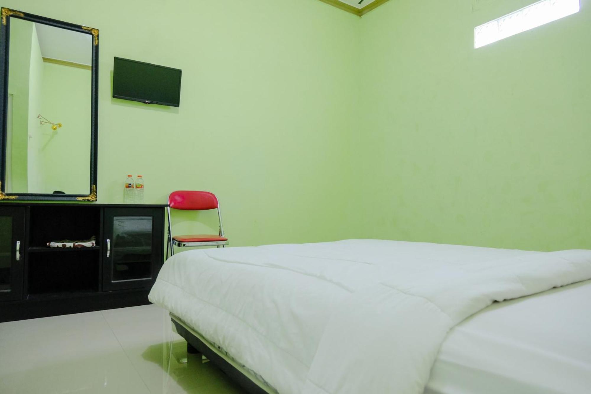 Hotel Oyo Life 2508 Alba Syariah Tulungagung